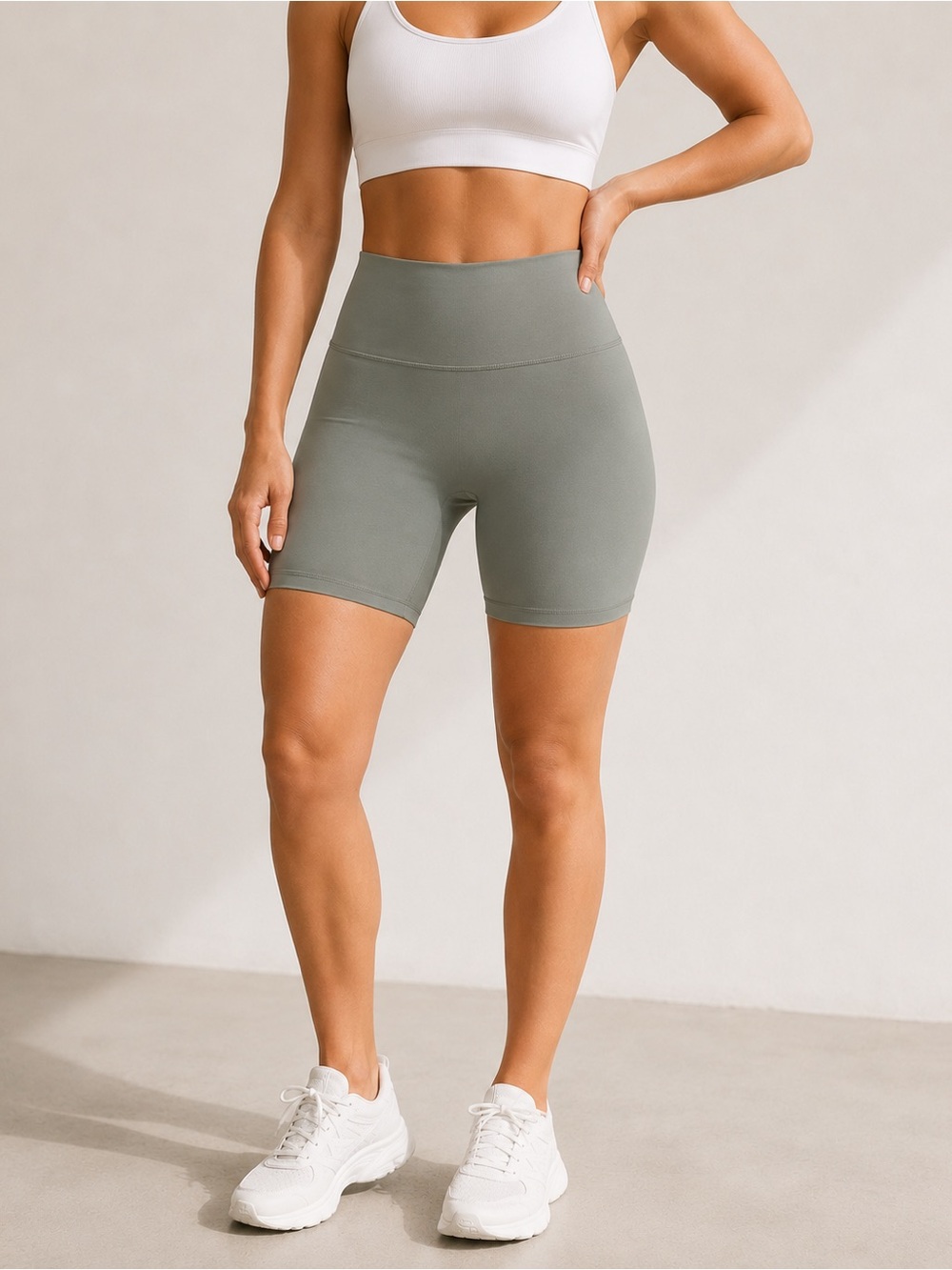 Lululemon Align No Line High-Rise Biker Shorts Size 2 Gray green Seamless Front